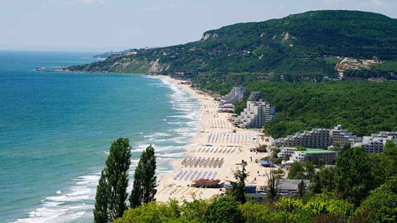 Discover Airlines Varna Office