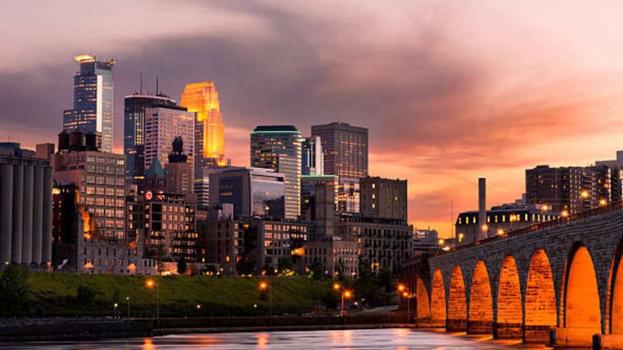 Frontier Airlines Minneapolis Office in Minnesota