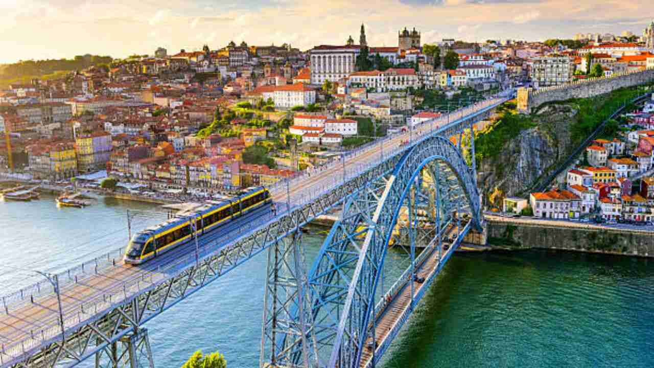 Azores Airlines Office in Porto, Portugal