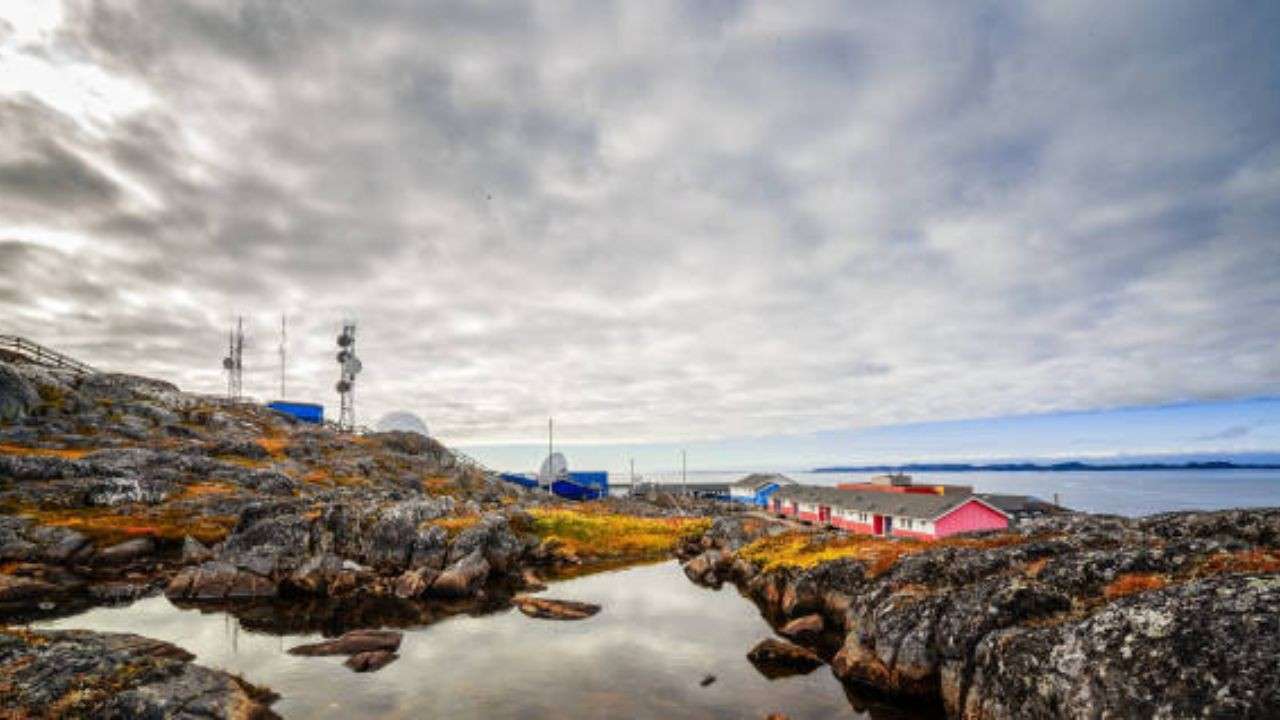 Air Greenland Tiniteqilaaq Office in Greenland